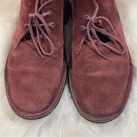 Clarks Originals Men’s Marron Suede Chukka Ankle Boots - Picture 2 of 8